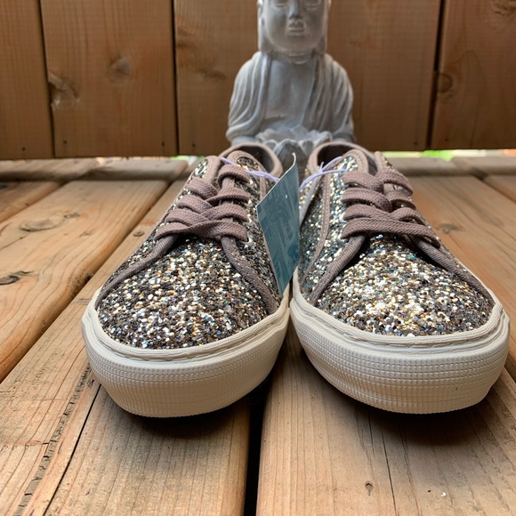 Old Navy SPARKLE Cushioned Shoes BNWT - Picture 4 of 9